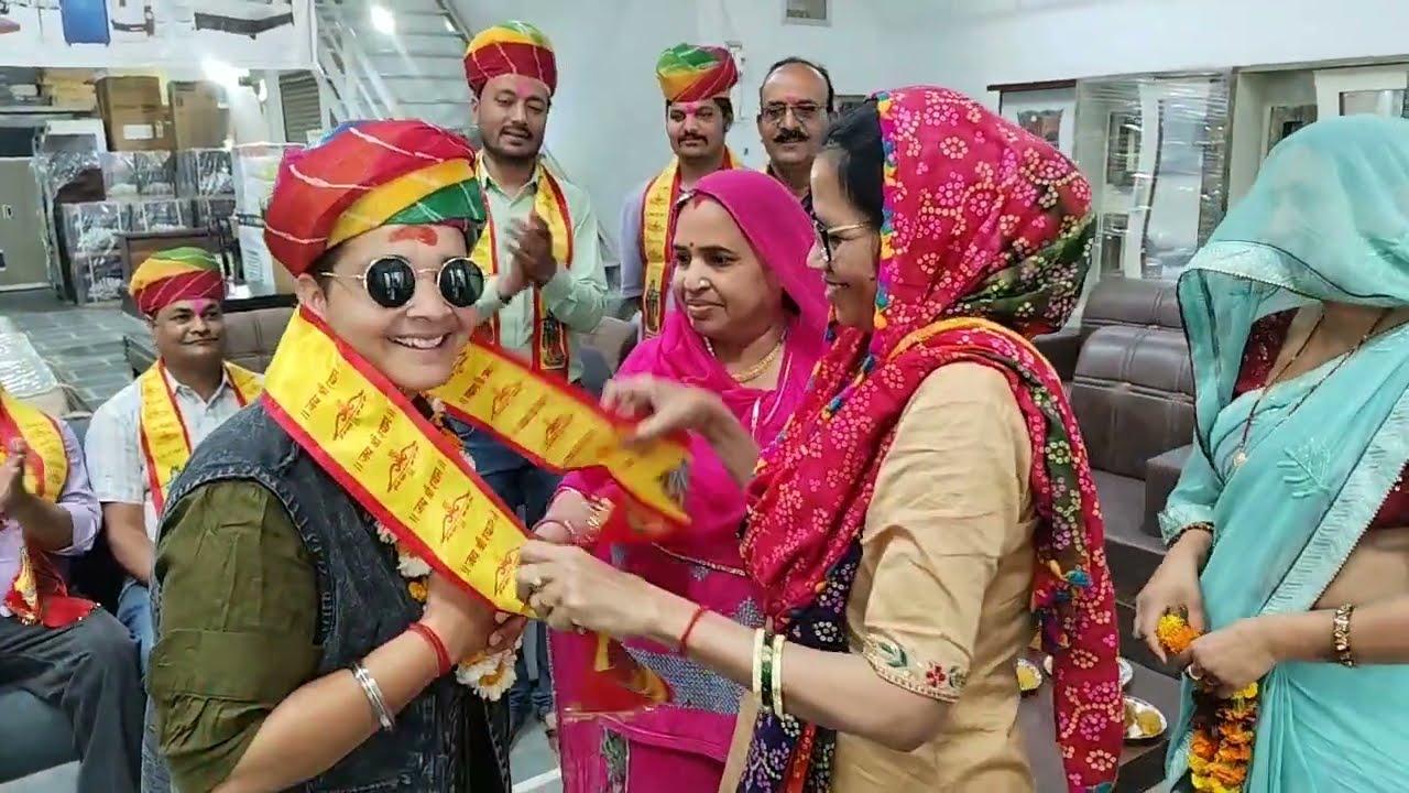 ट्रैन रुकानिया को सम्मान, ओके ट्रैंडिंग कंपनी द्वारा सम्मान