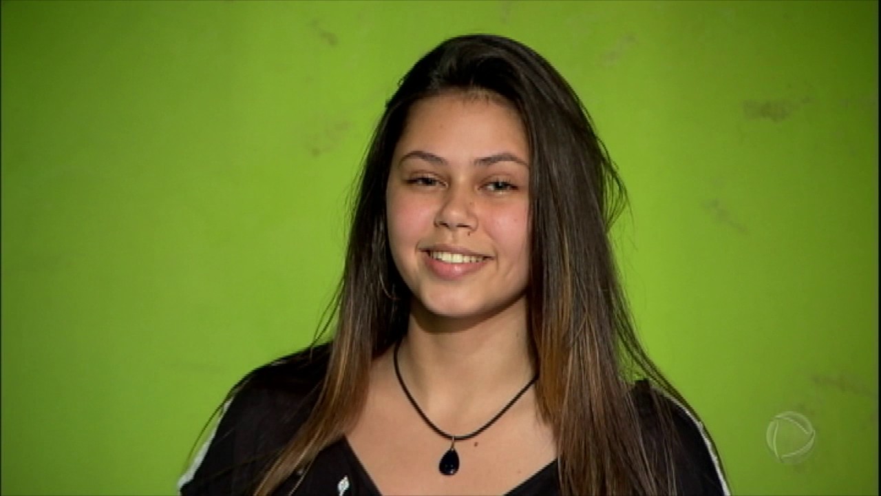 Menina adotada escreve carta com pedido ao juiz