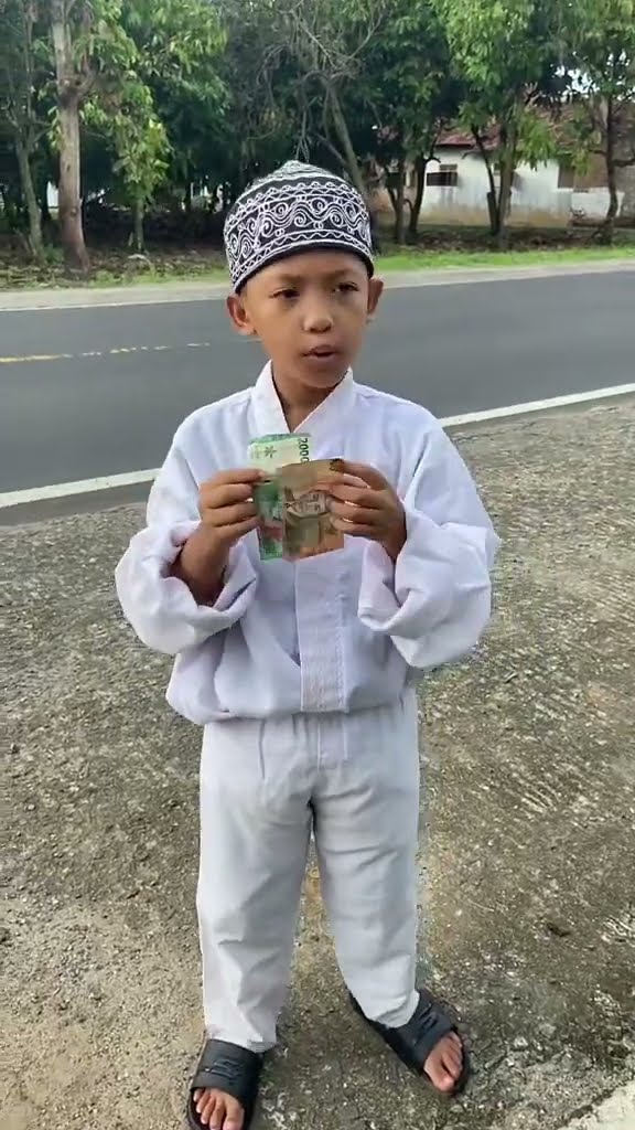 vidio kocak dan gokil @nyaikembang1nyaikembang1 /kabur dari taraweh ?