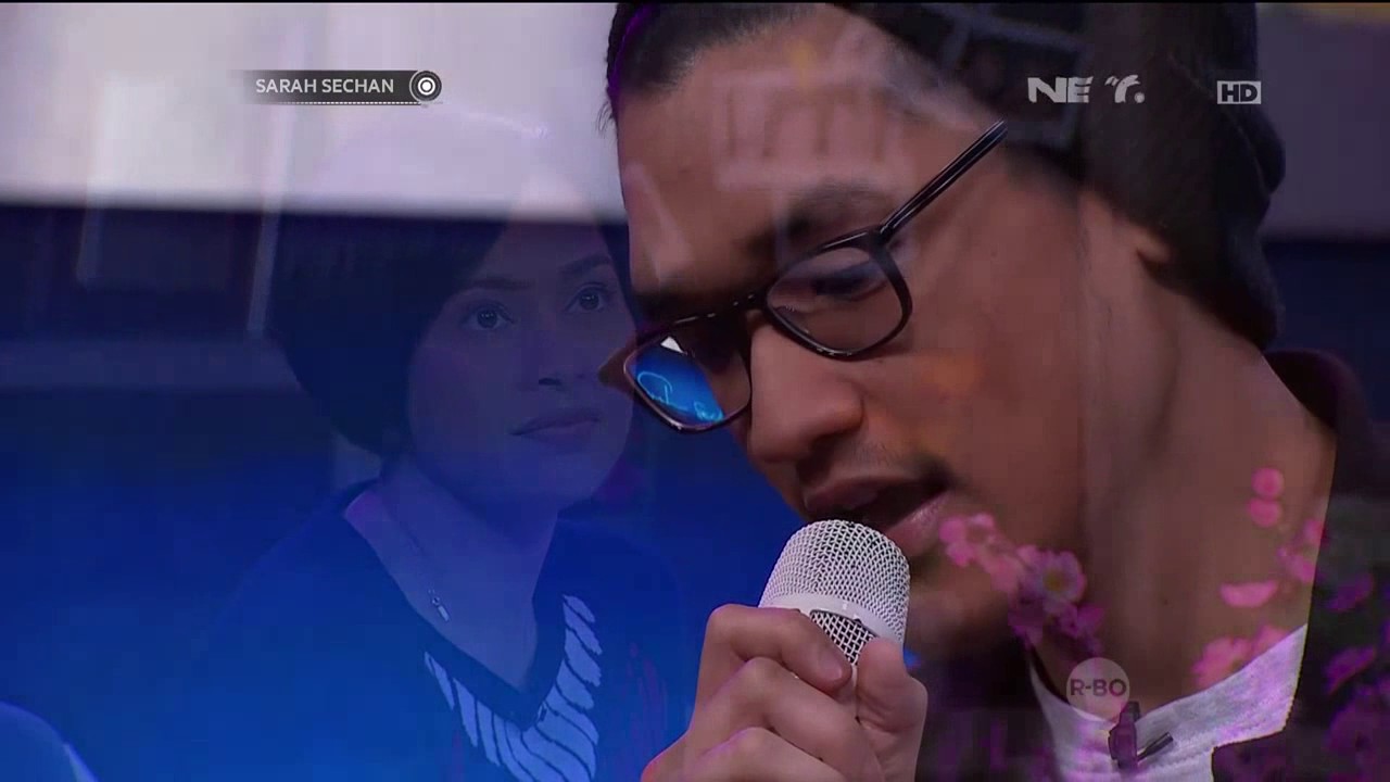 Afgan - Untukmu Aku Bertahan ( Live at Sarah Sechan )