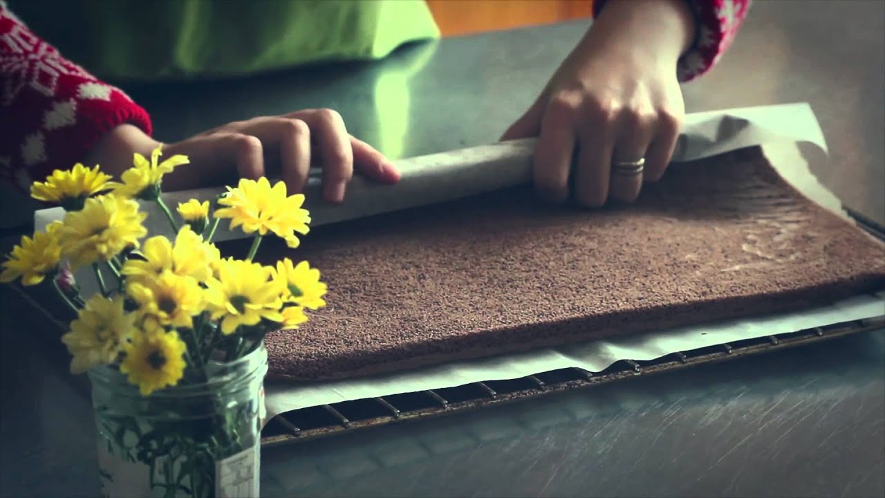 Kitchen Art's Living series #8: Yule chocolate log cake