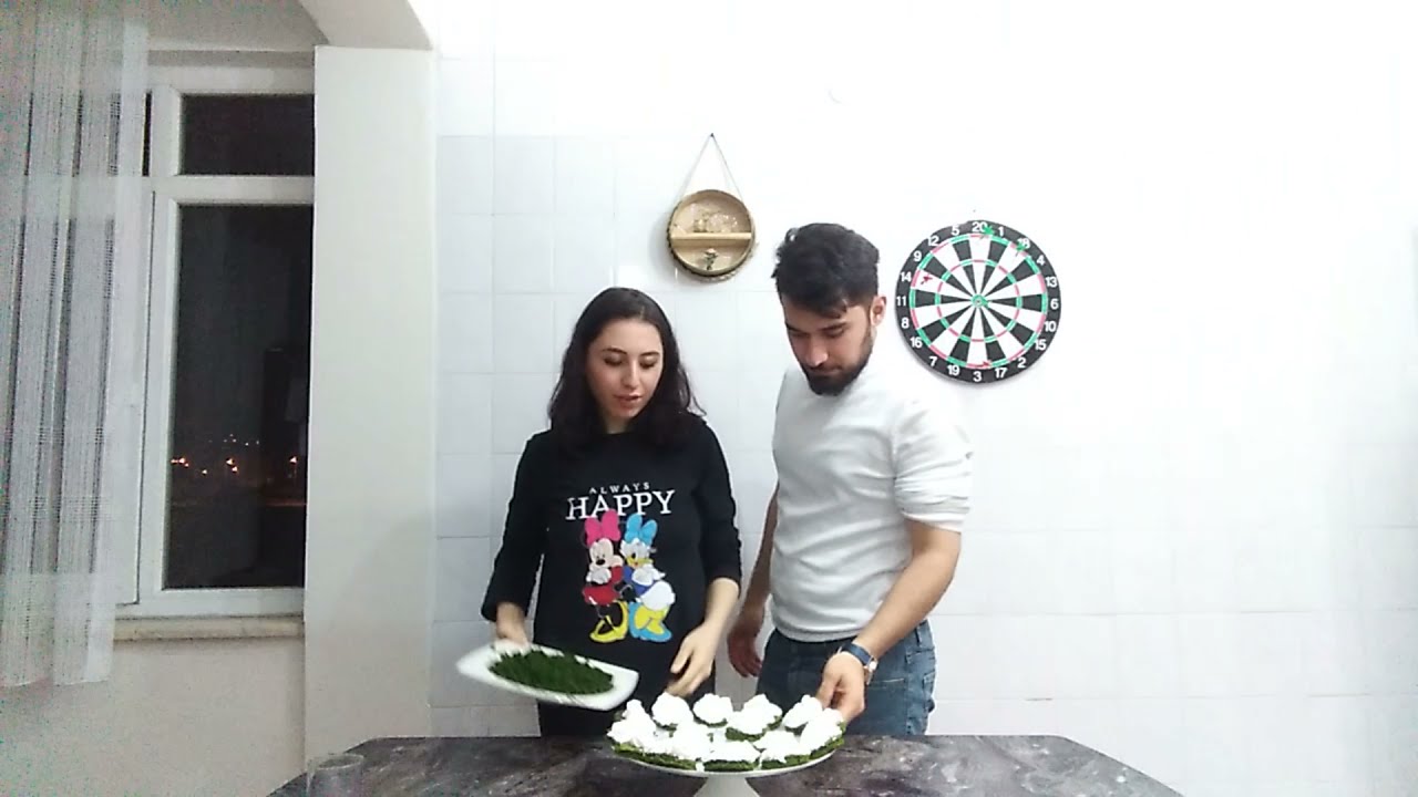 YAPILAMAYAN KÖSTEBEKLİ PASTA ( ISPANAKLI) YouTube
