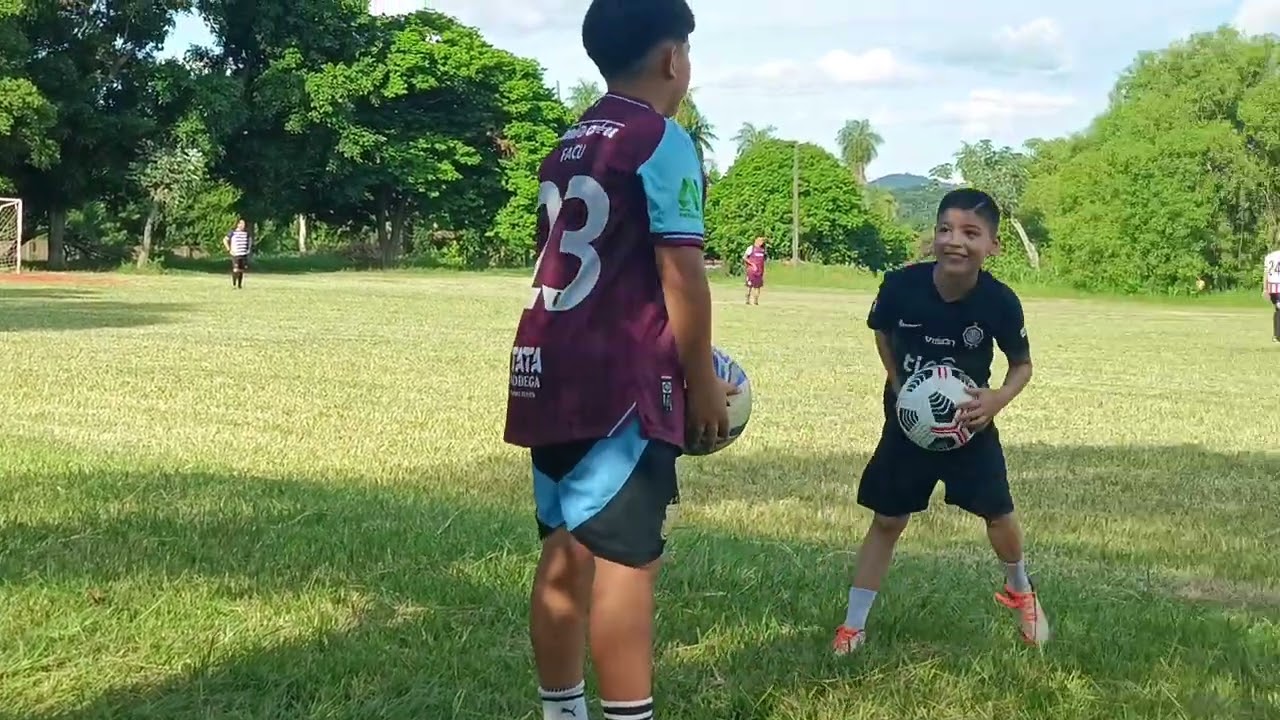 Aston Villa vs Albirroja apertura 2026 1/4