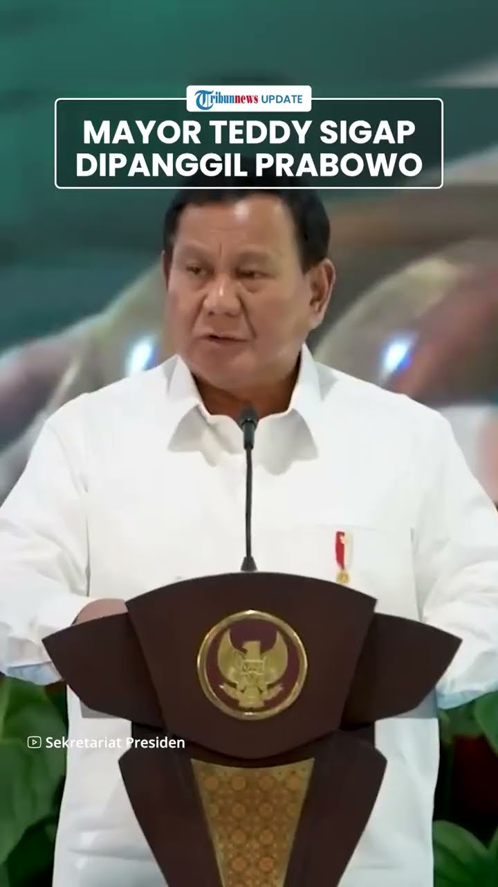 Bukti Kedekatan, Sikap Tegap Mayor Teddy Namanya Dipanggil Prabowo di Depan Ribuan TNI