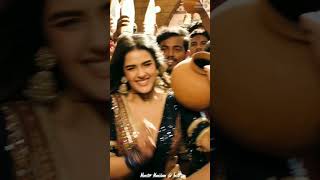 Kavya Thapar Hot Cleavage And Sexy Dance