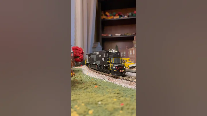 HO Scale ScaleTrains Pennsylvania Northeastern C39-8 Ex-Norfolk Southern 8211 DCC SOUND!#scaletrains