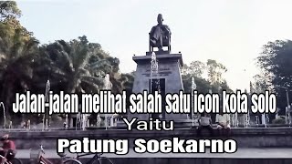 jalan-jalan melihat salah satu icon kota solo yaitu patung soekarno