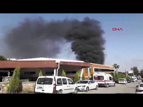 Mersin'de, çakmak fabrikasında yangın