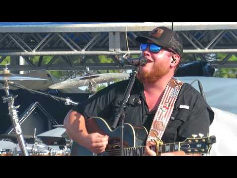 Luke Combs 2017 Gulf Coast Jam - Hurricane