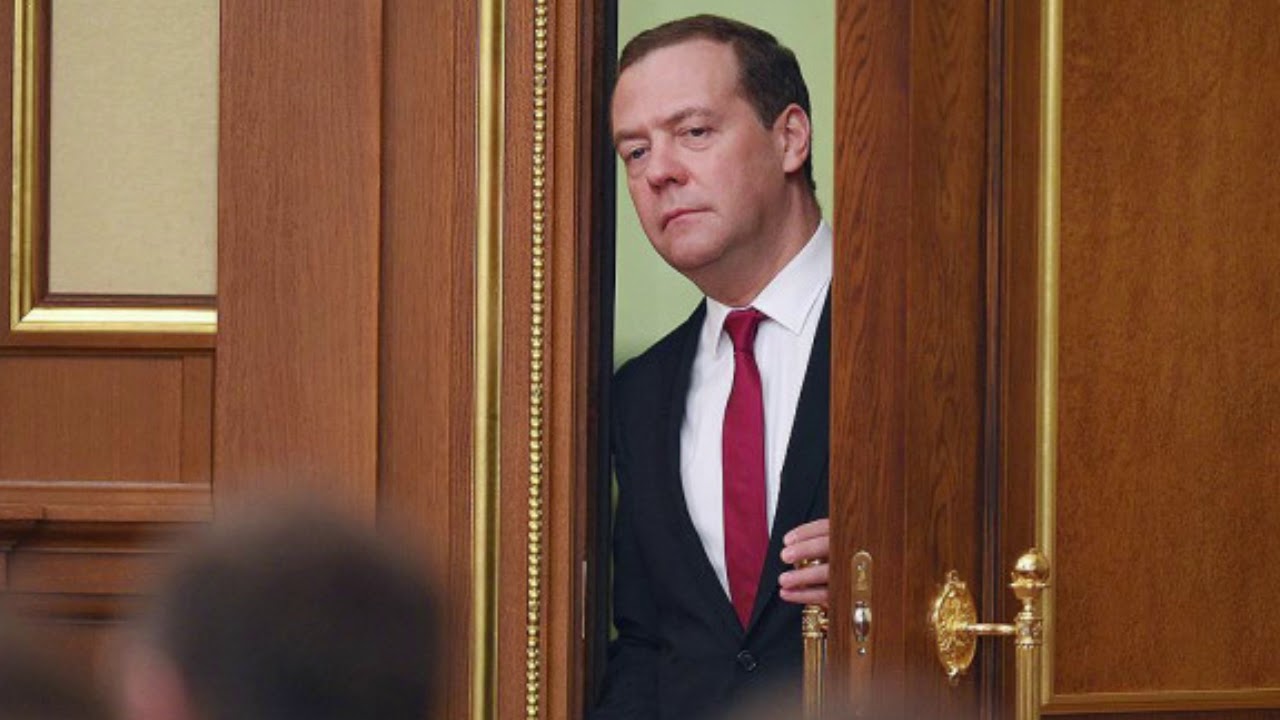 Хазин об управляемости нового правительства Медведев опять премьер