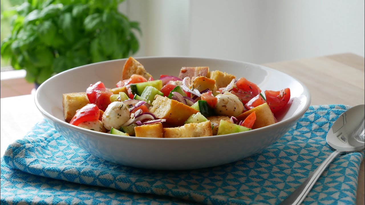 Italienischer Brotsalat &amp;quot;Panzanella&amp;quot; (Rezept) || Italian Bread Salad ...