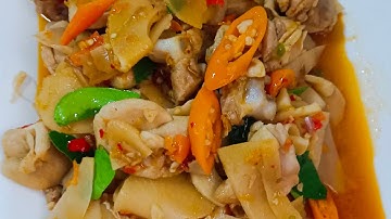 ผัดพริกเหลืองไก่ใส่หน่อไม้ดองอ่อนๆ#ไก่ผัดพริกเหลือง#เมนูบ้านๆ#เมนูง่ายๆ