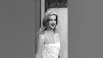 وظبطته بيفكر فيا صباح 