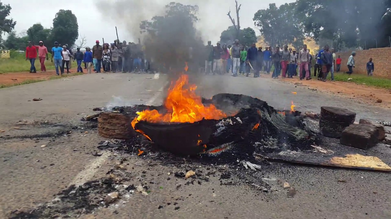 WATCH Community Protest Furiously After Child Falls Down Mine Shaft YouTube