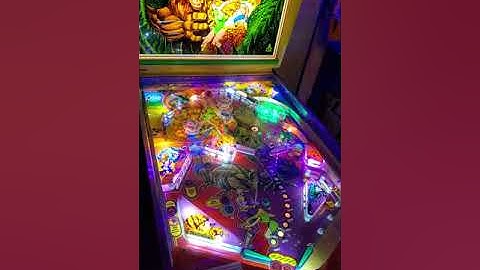 Atari middle earth, pinball machine, repaired aux board gameplay!