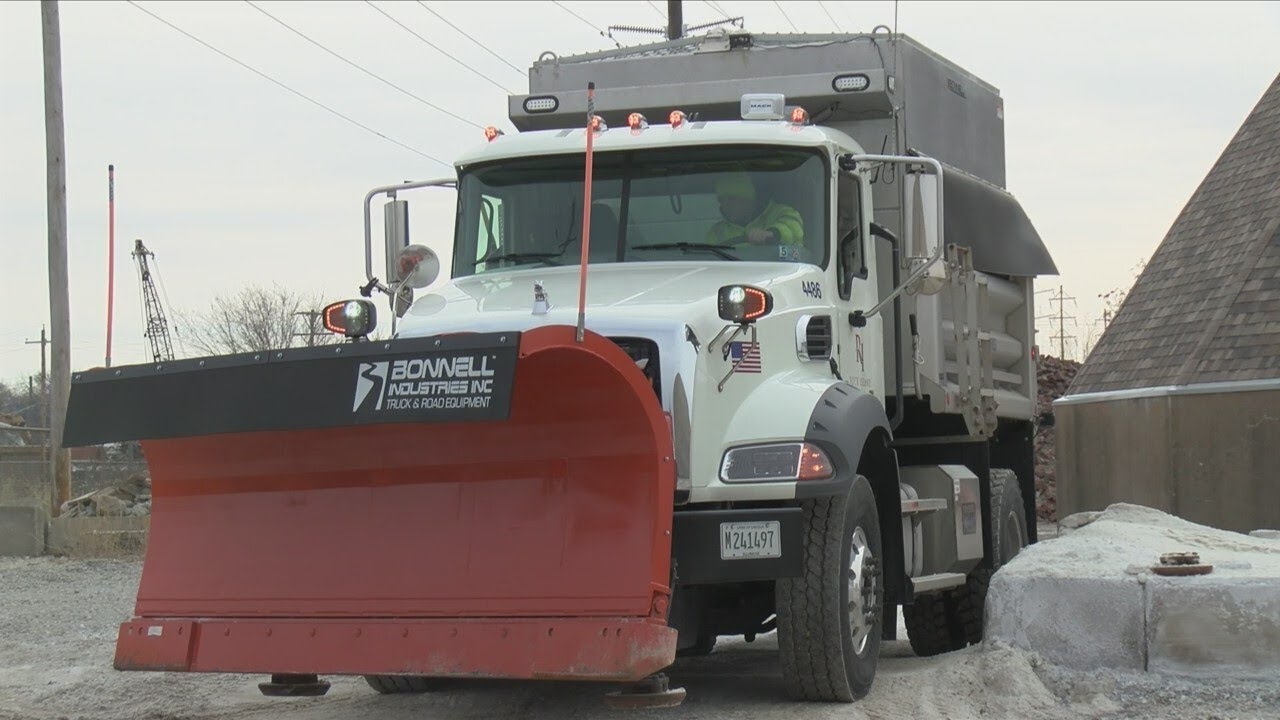 Rock Island crews prepare for winter storm - YouTube