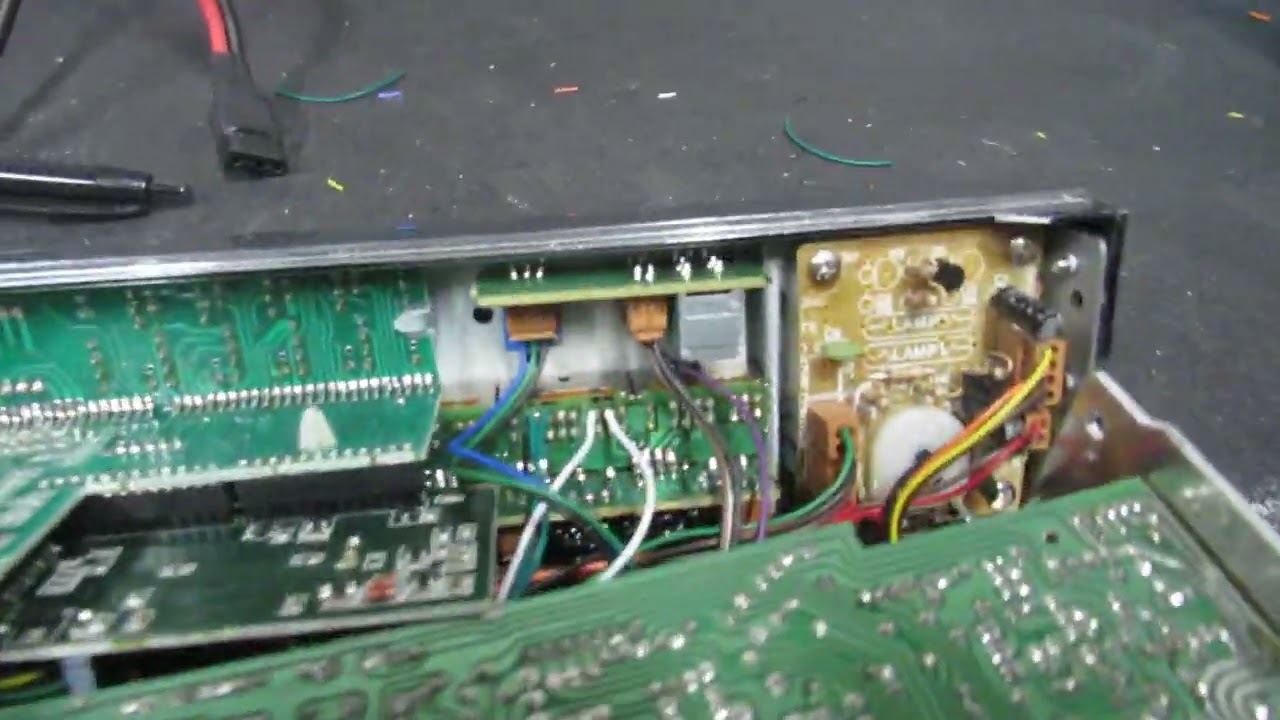 Galaxy DX 959- Part 1: PLL Channel Mod Using A Factory Switch