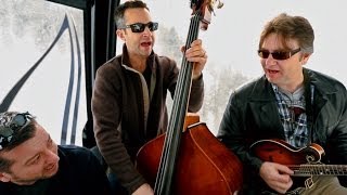 Travelin' McCourys ft. Bill Nershi "On and On" // Gondola Sessions chords