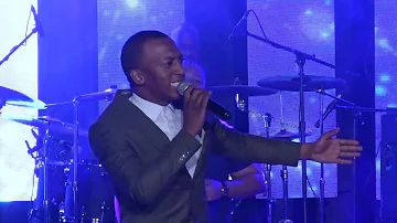 Teboho Moloi - Ke Dumetse (Medley) ft. Dumi