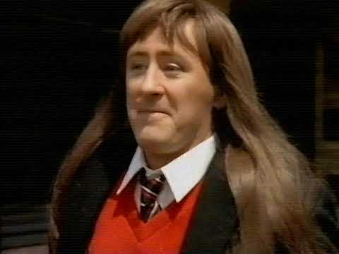 WH Smith free school bag advert - Nicholas Lyndhurst - 1997