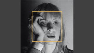 Showbiz - Hayley Williams