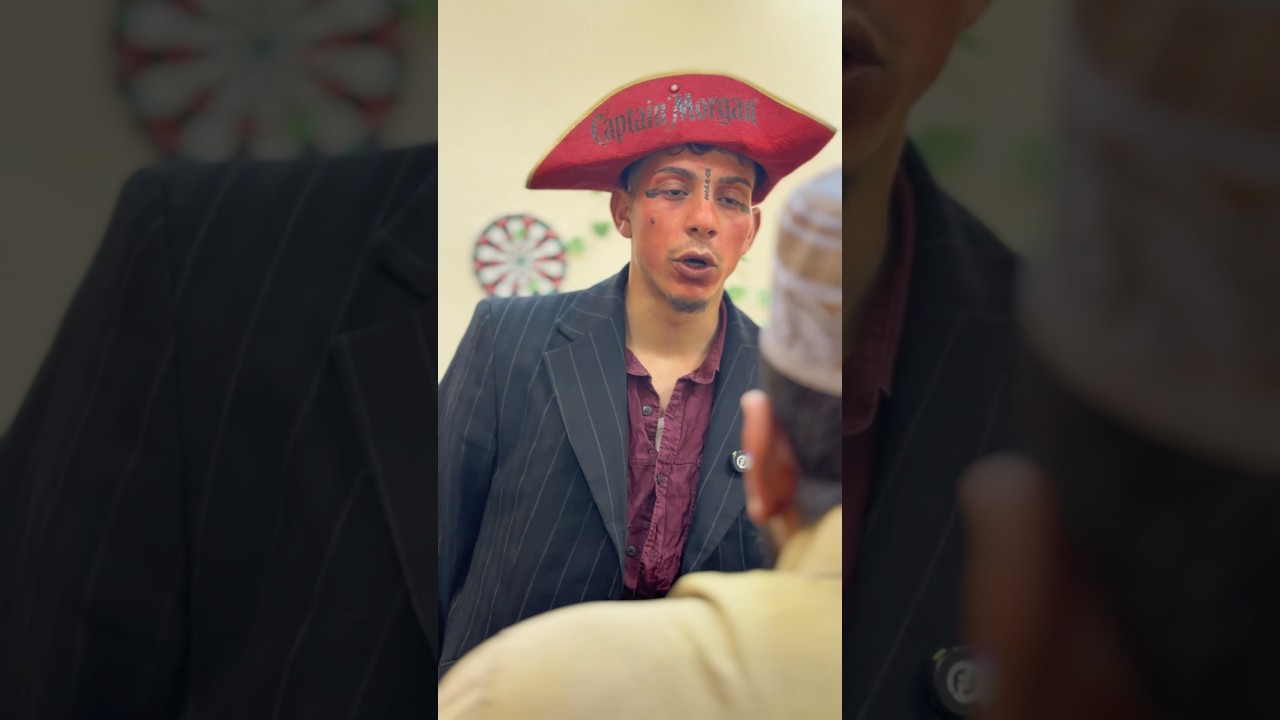 كمشت ‏جني عندي بالبيت 😂)نزار الحموي#shorts ￼