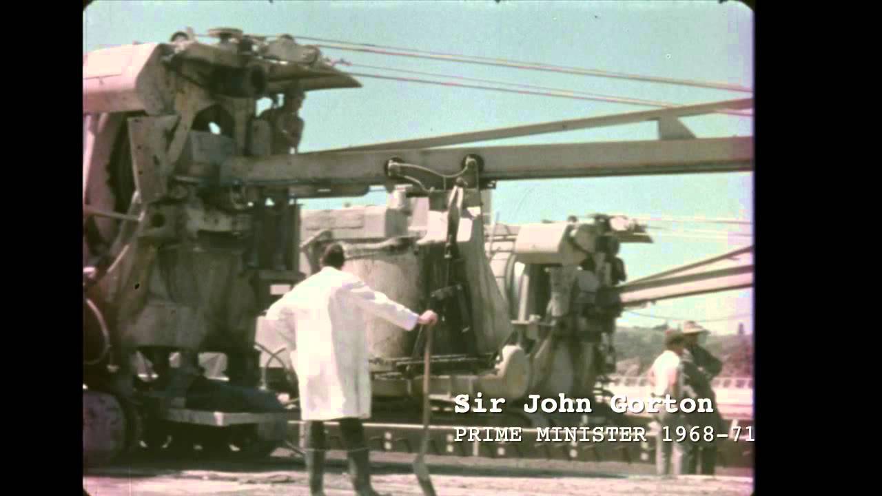 Building Melbourne Airport - Historical construction footage - YouTube