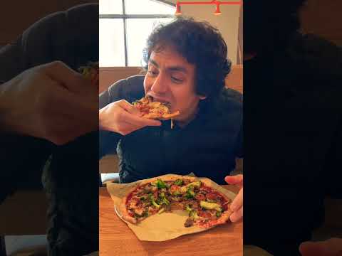 Video: Blaze ha il formaggio vegano?