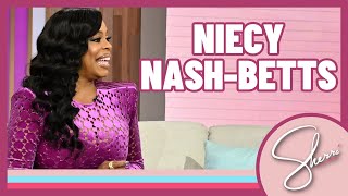 Niecy Nash-Betts is HOT….Flashing  | Sherri Shepherd