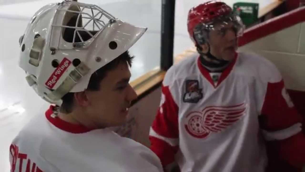 Lisi Joins In The Uptown Funk Singing And Dancing - YouTube