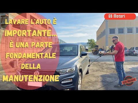 Il lavaggio dell&rsquo;auto, una parte importante della manutenzione