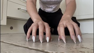 ASMR | FAST & AGGRESSIVE FLOOR TAPPING & SCRATCHING ?