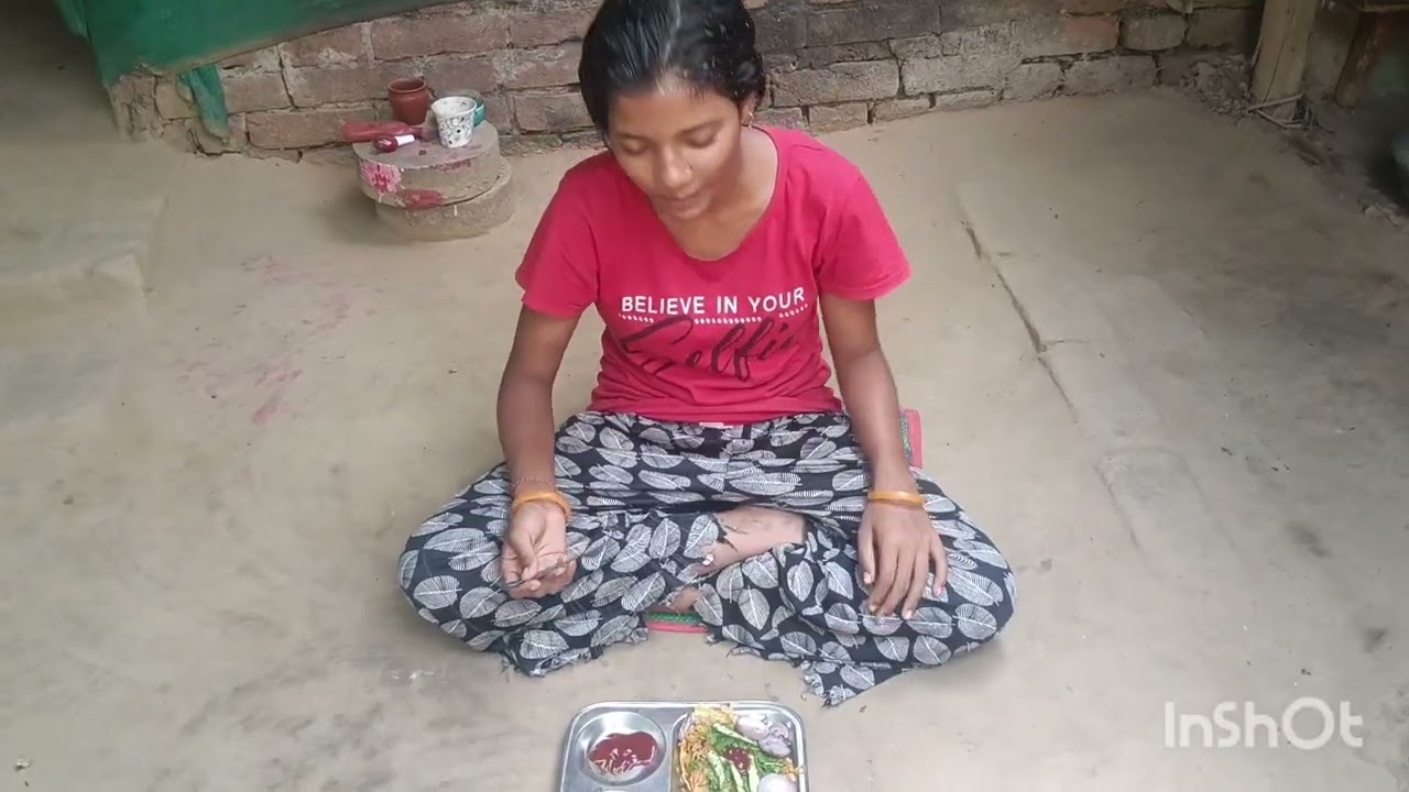 ବୋଉ ର ହଠାତେ କଣ ହେଲାଦେଖ😇😇