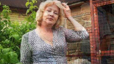 Thumbnail of Вишня в саду -- одноклассница