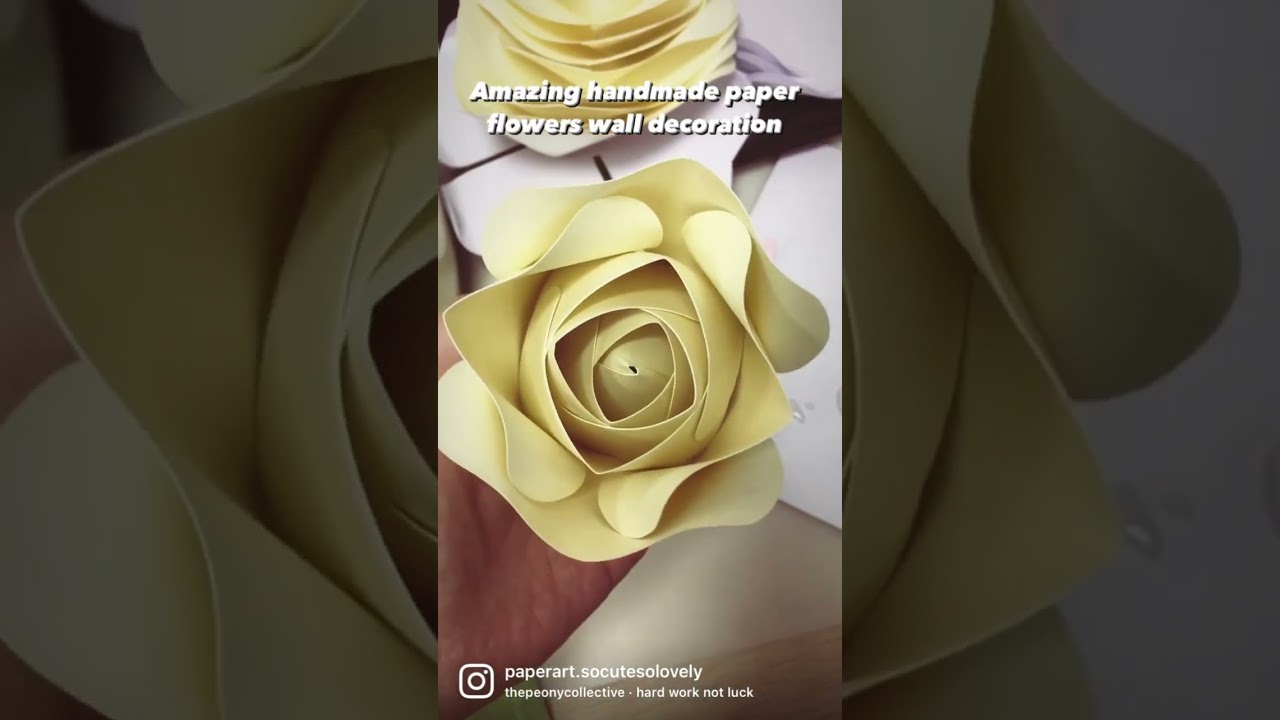 Handmade paper flowers wall decoration. Etsy Shop, Nursery wall art. Baby shower backdrop