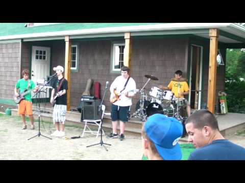 Speek Easy - Pursuit Of Happiness LIVE @ Culver La...