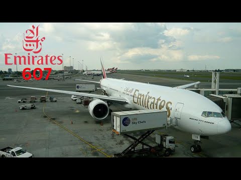🇵🇰KARACHI TO DUBAI  DXB 🇦🇪EMIRATES BOEING777 [FULL FLIGHT REPORT] + LOUNGE