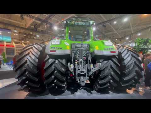 Valtra | JBC | Agritechnica Hannover 2023 | Neuheiten Traktoren und Landmaschinen