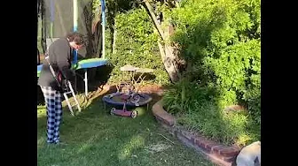 Steve Lukather payback to the neighbor who woke him with leaf blower