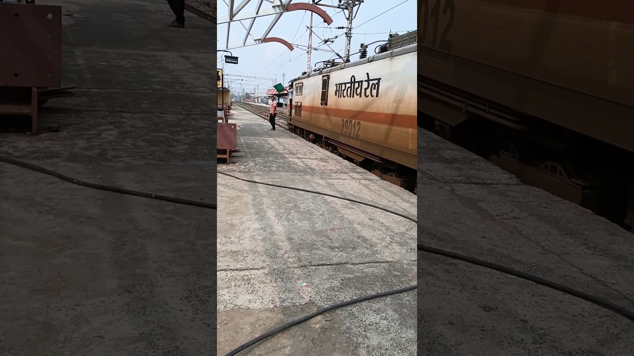 03008 HWH PUJA special Fare special Khatipura to Howrah Jn