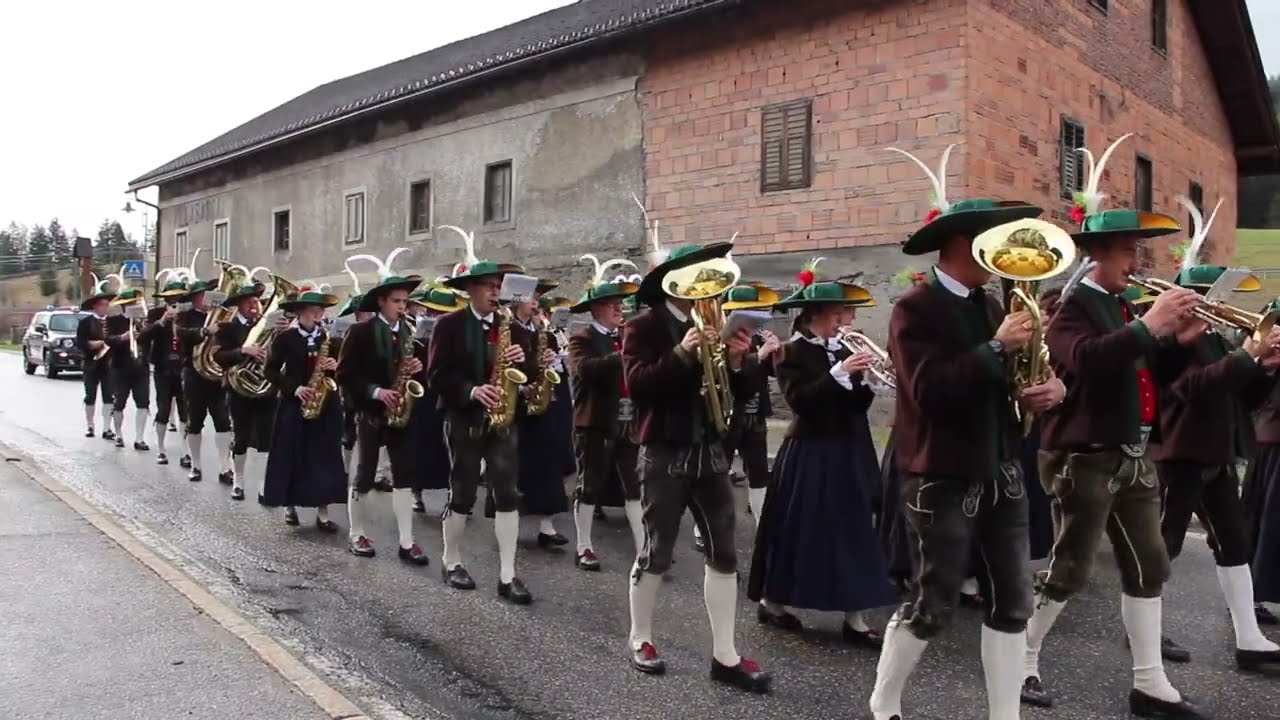 1. Mai  Weckruf 2022 Musikkapelle Niederdorf