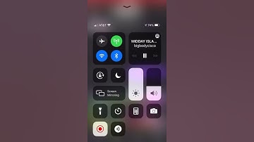 I guess i was gifted a tier 1 subscription from this dude (thanks i gess :) (idk wut that means btw)