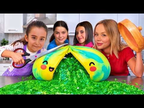 WE CUT OPEN ALL THE SQUISHY DUMPLINGS!? | Gamze Karta Öykü Karta