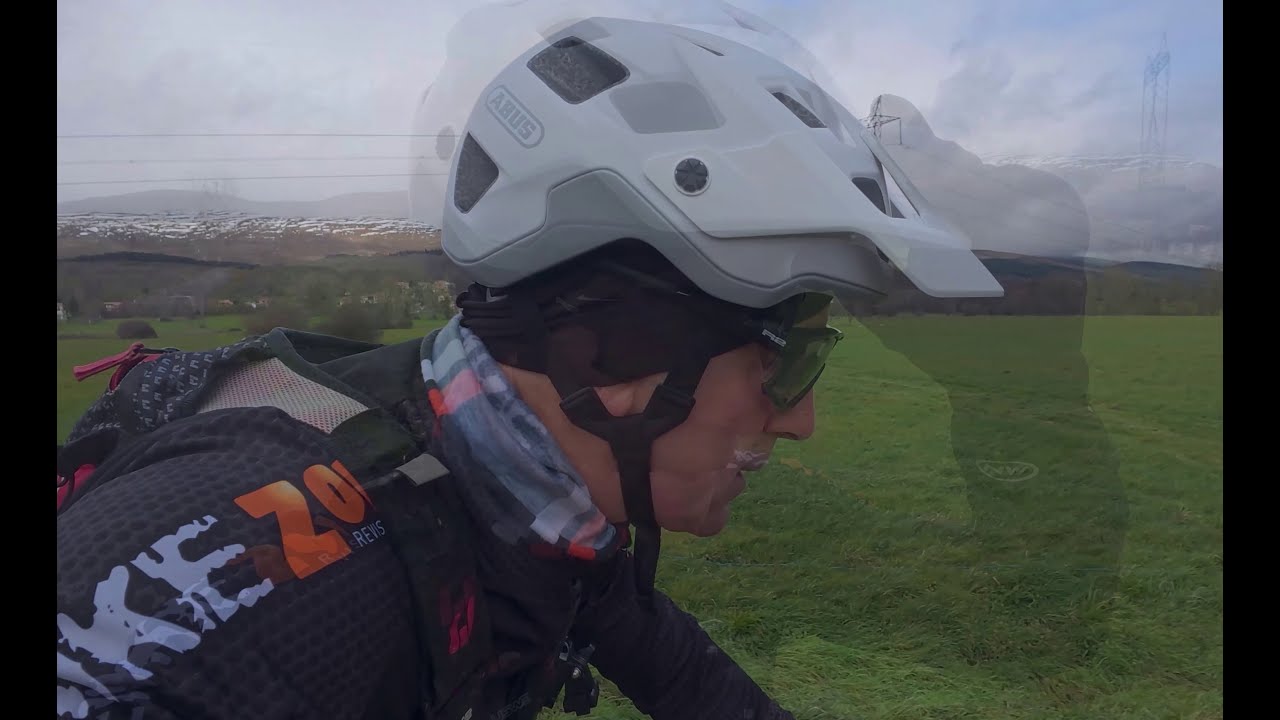 Nos vamos de ruta con Josema Fuente para presentar el Casco ABUS MTB MoDrop