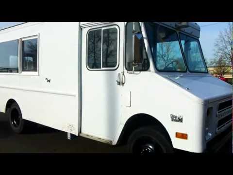 food-truck-7x16-kitchen