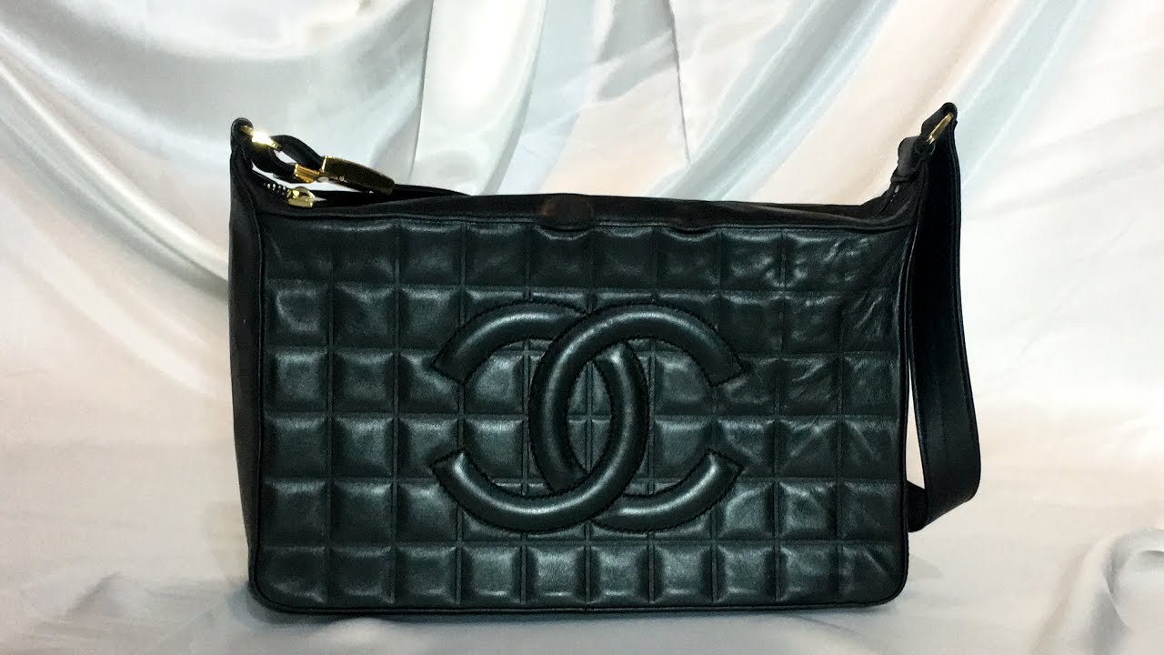 🖤 CHANEL Vintage Chocolate Bar Shoulder Bag