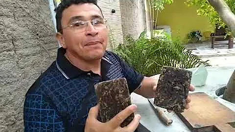 Porque a rapadura fica escura?