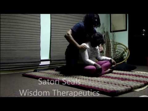 satori-seals:-neck-&-back-massage-from-a-seated-position