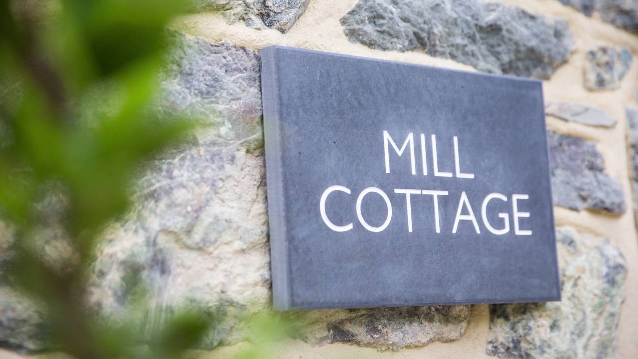 Luxury Self Catering Cottage Cornwall In Mullion Cove