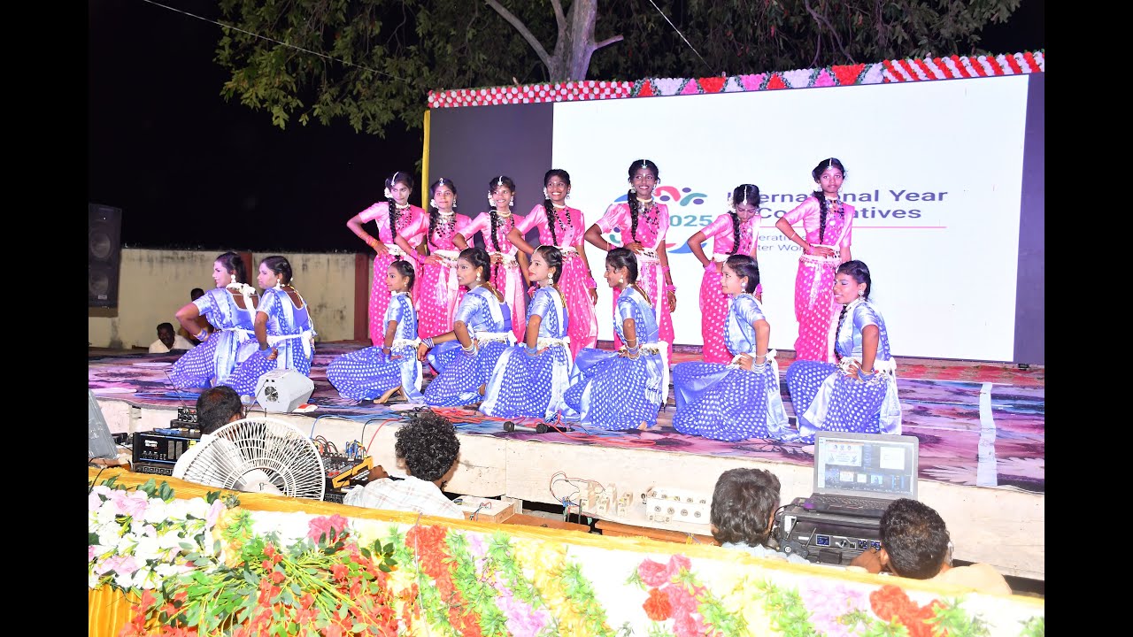 Graceful Pinga Dance Performance ✨